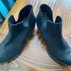 Sorel Cut Out Booties 8.5